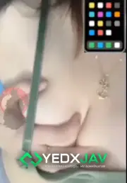 คลิปหลุด สาวมหาลัยร่านควยนัดคอลเสียวกับเพื่อนนอนขยี้หัวนมตัวเองอ่อยควยเพื่อนสนิท