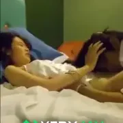 คลิปหลุด มหาลัยใจแตก xxx สาวติ๋มเขินกล้องโดนเปิดซิงหี ควยแทงหีเสียวแทบขาดใจน้องจำไม่ลืม