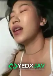 คลิปหลุด แอบพาเพื่อนมารุมเย็ดแฟนตัวเองตอนหลับตื่นมาโดนเย็ดเพื่อนแฟนเย็ด