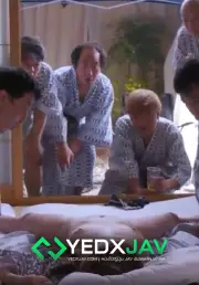 หนังโป๊ญี่ปุ่น แก๊งค์คนแก่วางยาสาว xxx กลุ่มชายแก่รวมหัวนัดสาวมากินข้าว แอบวางยาก่อนจับถลุงหีอย่างจังทีละคนเรียงตัวเย็ดสดแตกในหีทีละคนอย่างดุเดือด