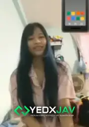 คลิปหลุด สก๊อยสาวใจง่ายคอลเสียวกับผัวตัวเองเลยนั่งเอานิ้วเกี่ยวหีให้ผัวดูเด็ดๆ