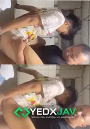 คลิปหลุด ตํารวจนอกเครื่องแบบเย็ดทอมวัยรุ่นบ้านนอกโคตรเสียวเปลี่ยนทอมให้กลายเป็นเธอ xxx แอบเย็ดในห้องนํ้าโรงพักหน้าโคตรได้ฟิว