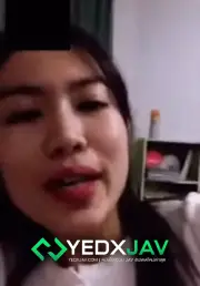 คลิปหลุด สาวหุ่นดีคอลเสียว xxx เปิดกล้องโชว์หัวนมให้ผัวขี้เงี่ยนดู นมใหญ่มาก