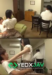 หนังโป๊ญี่ปุ่น แอบเย็ดใต้กระโปง xxx ข้างในคัยจาลู้ขย่มควยใต้กระโปรงพ่อไม่รู้เรื่องคิดว่านั่งเล่นตักกัน ขย่มควยอย่างเสียวสุดใจซอยหีอย่างลั่นกลางบ้านทำเหมือนไม่มีไรเกิดขึ้น